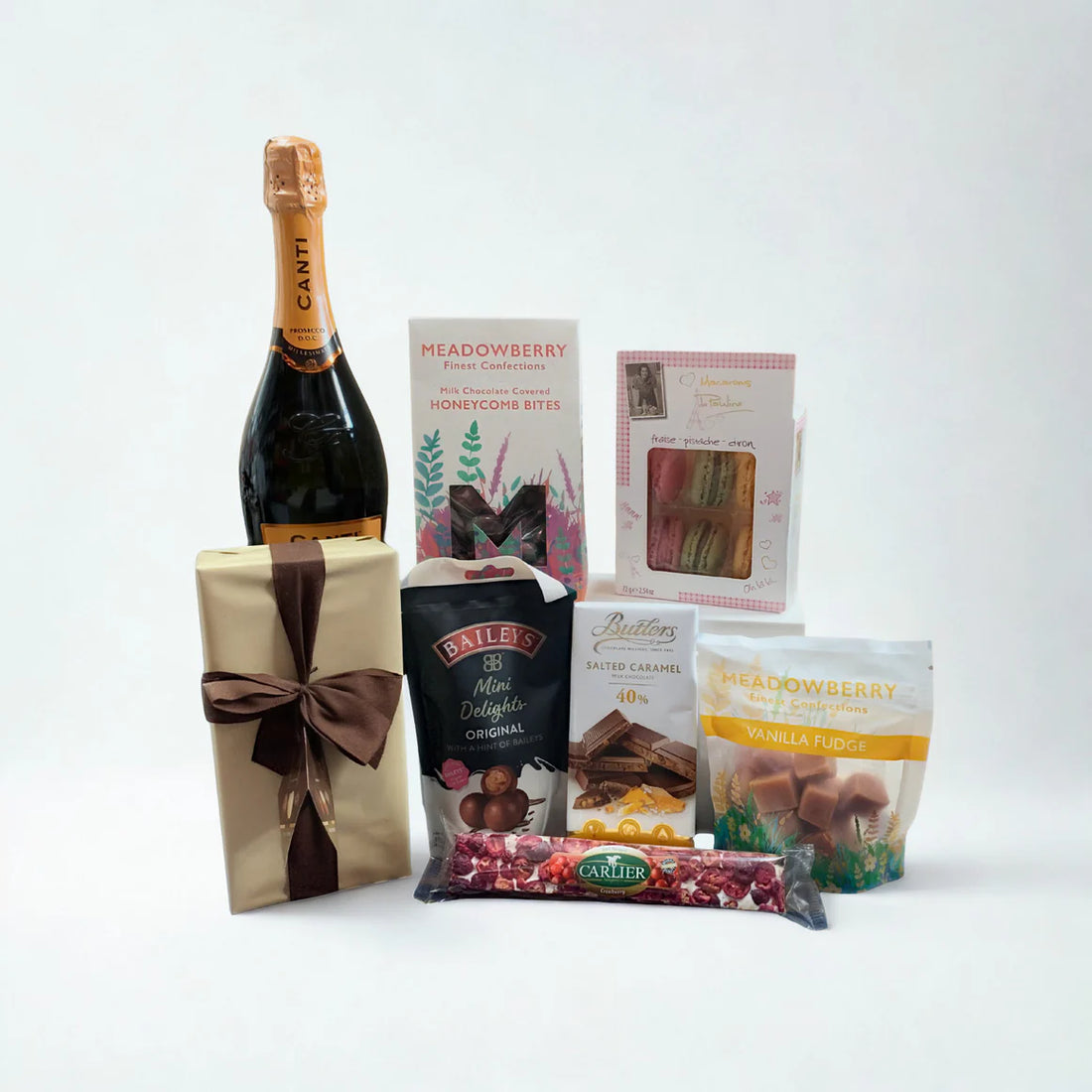 Deluxe Prosecco &amp; Dessert Hamper – Macarons, Fudge &amp; Chocolate Selection